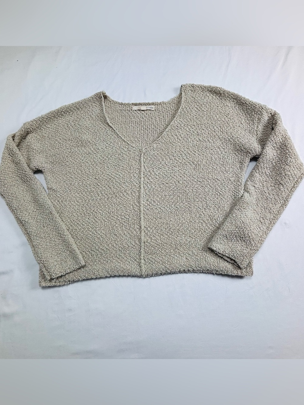 Cozy V-Neck Bouclé Sweater - Cream W675